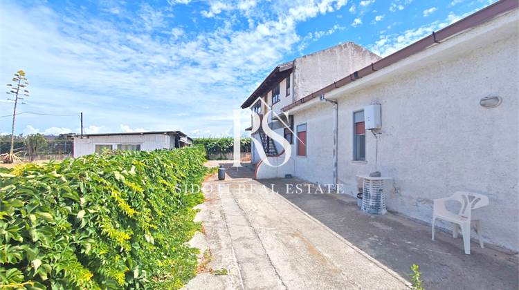 Таунхаус в Продажа в Furnari