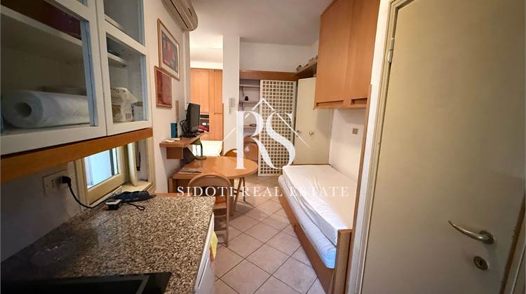 MONOLOCALE OPEN SPACE – ZONA TRICOLORE