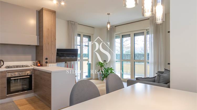 TRILOCALE  RISTRUTTURATO CON TERRAZZO ANGOLARE