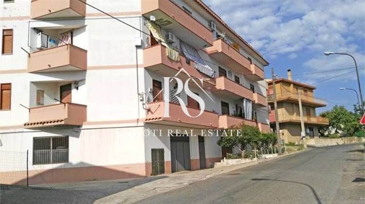 3br. or more apartment for Sale in Furnari