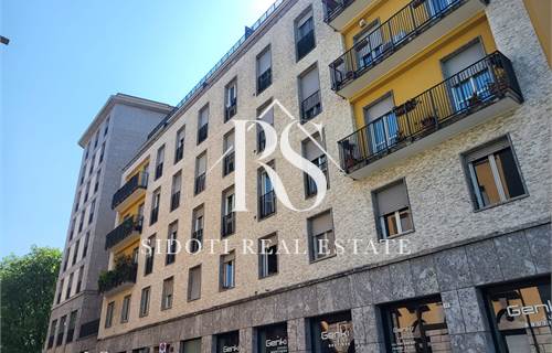 QUADRILOCALE RISTRUTTURATO E  ARREDATO