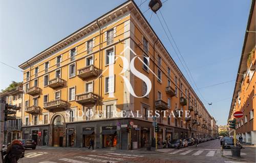 ELEGANTE PROPRIETA' ZONA BRERA